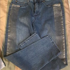 Adorable jeans by Joseph Ribkoff size 10